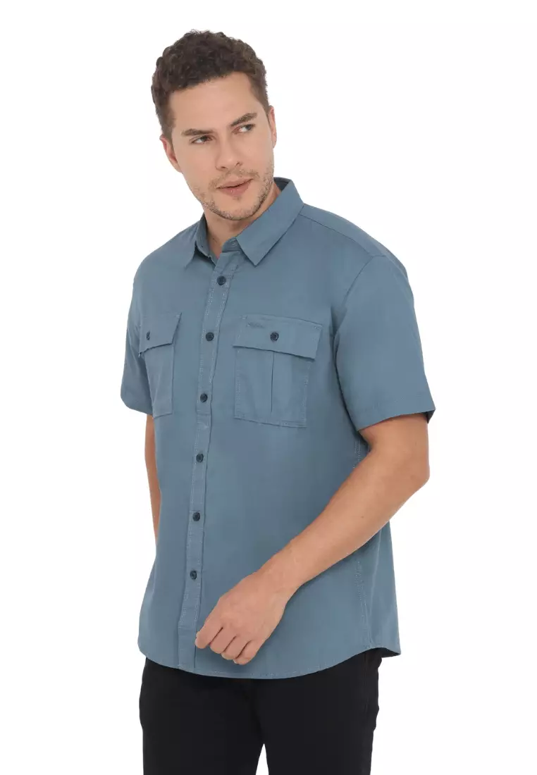 POLICE Kemeja Polos Cotton Kantong Dua Regular Fit Pria