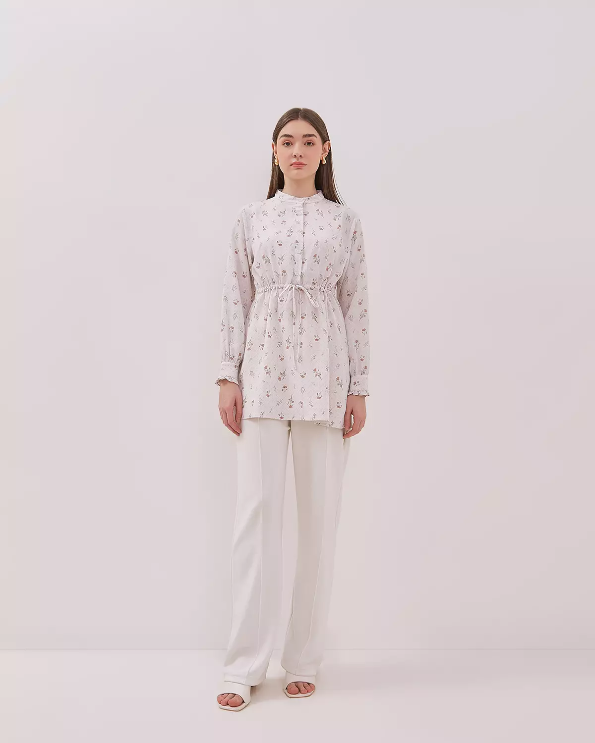 WOMEN'S WHITE FLOWER MOTIF TUNIC