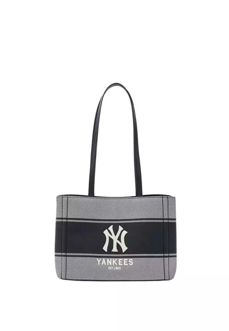 ☆MLB Korea☆ Varsity Lettering Canvas Shoulder Bag NY Cream MLB] Varsity Lettering Canvas Shoulder Bag NY Cream | eBay
