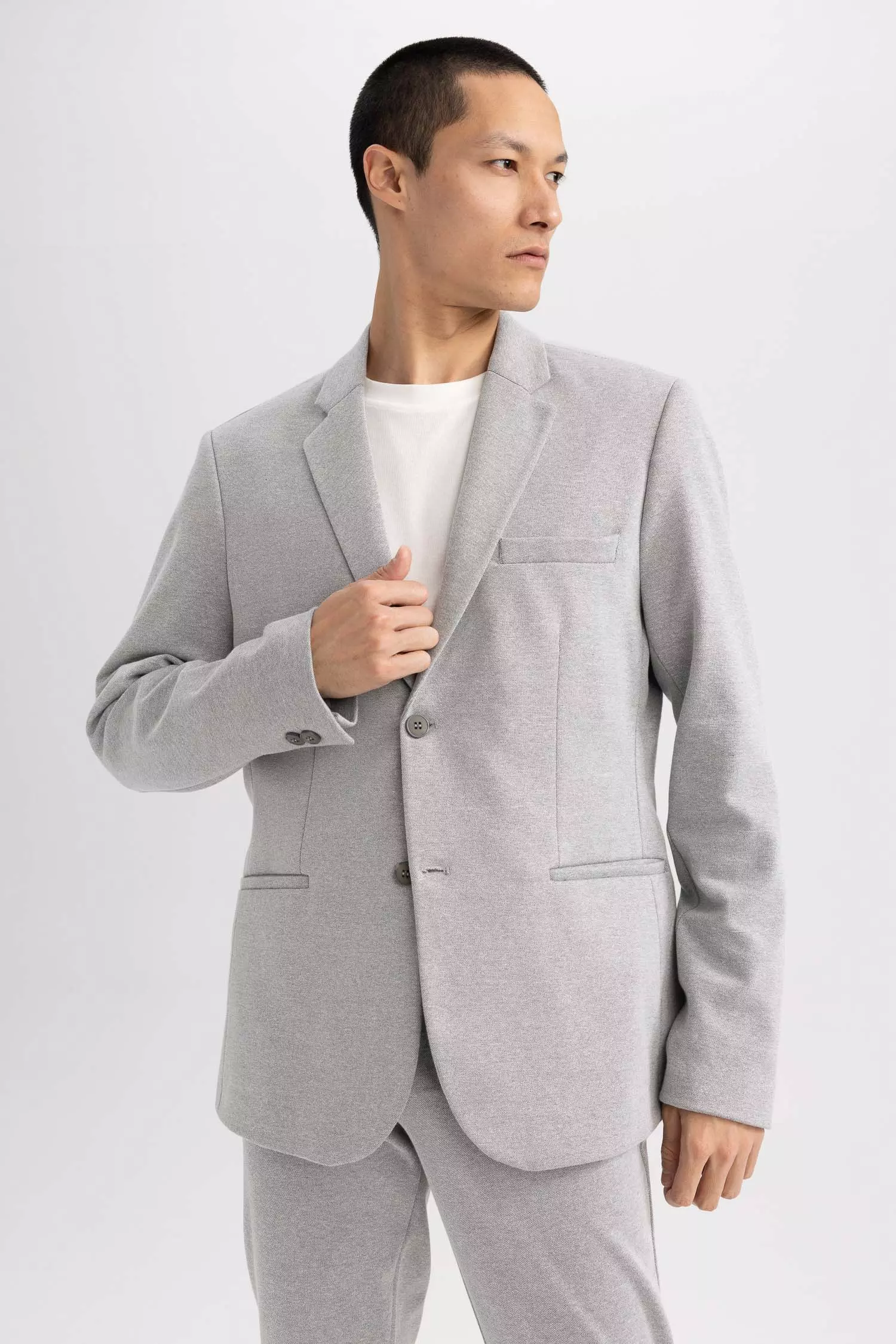 The light jacket defacto online
