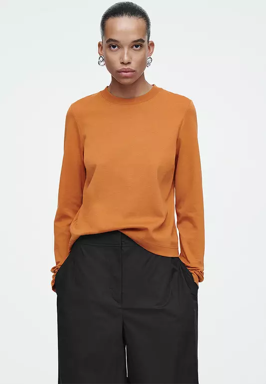 Clean Cut Long-Sleeved T-Shirt