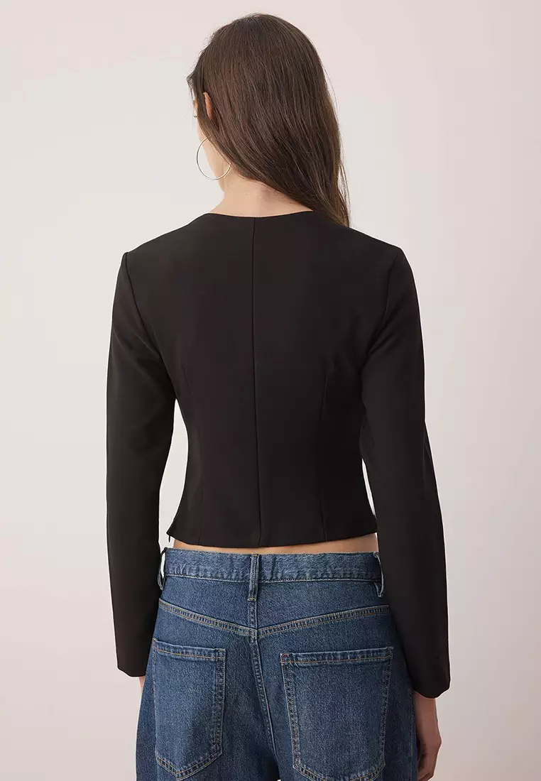 Black Square Collar Fitted Woven Blouse Twoaw26Bz00141