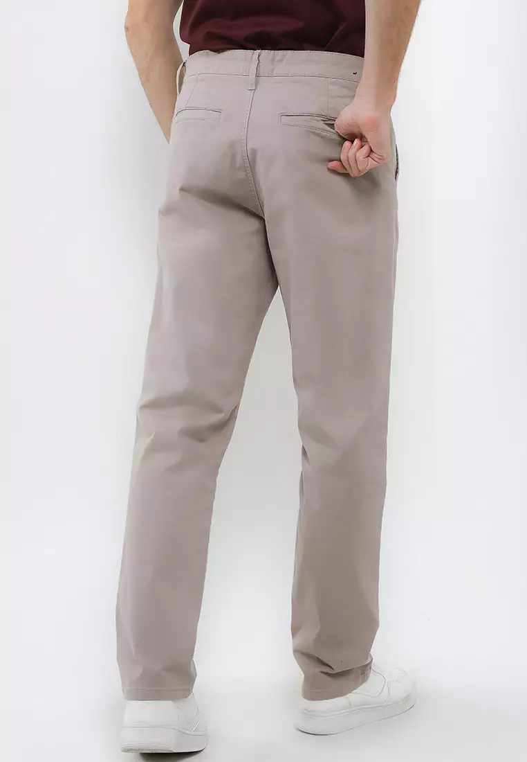 TRIPLE Celana Panjang Chinos Regular Slim (261 858)