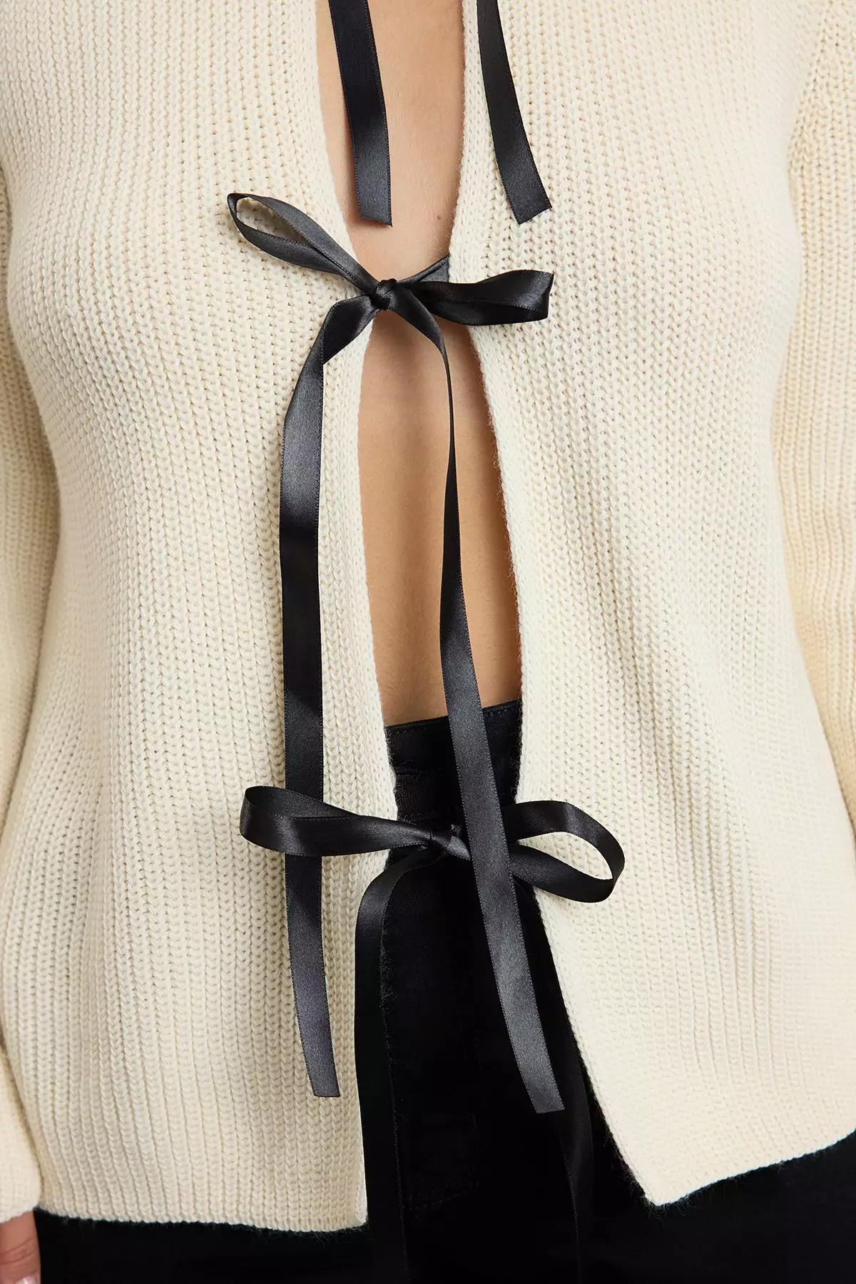 Stone Crew Neck Ribbon Tied Crop Knitwear Cardigan Tbbaw25Av00021