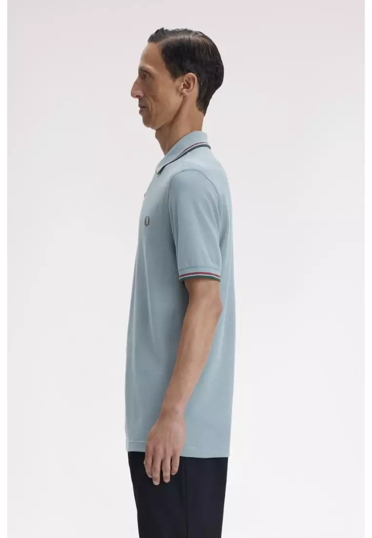 Fred Perry M3600 Twin Tipped Fred Perry Shirt (Stockport Blue / Oxblood / Grassroots)