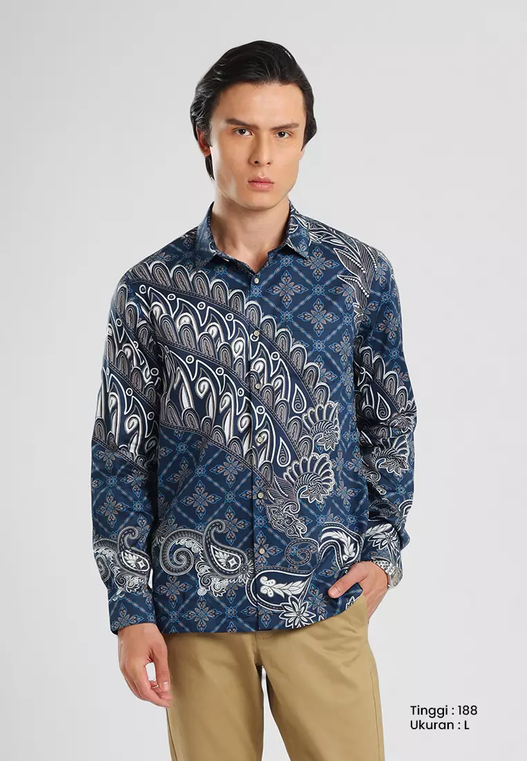MANZONE - Kemeja Batik Lengan Panjang Pria Abiyasa Modern Fit - Navy Warna Navy