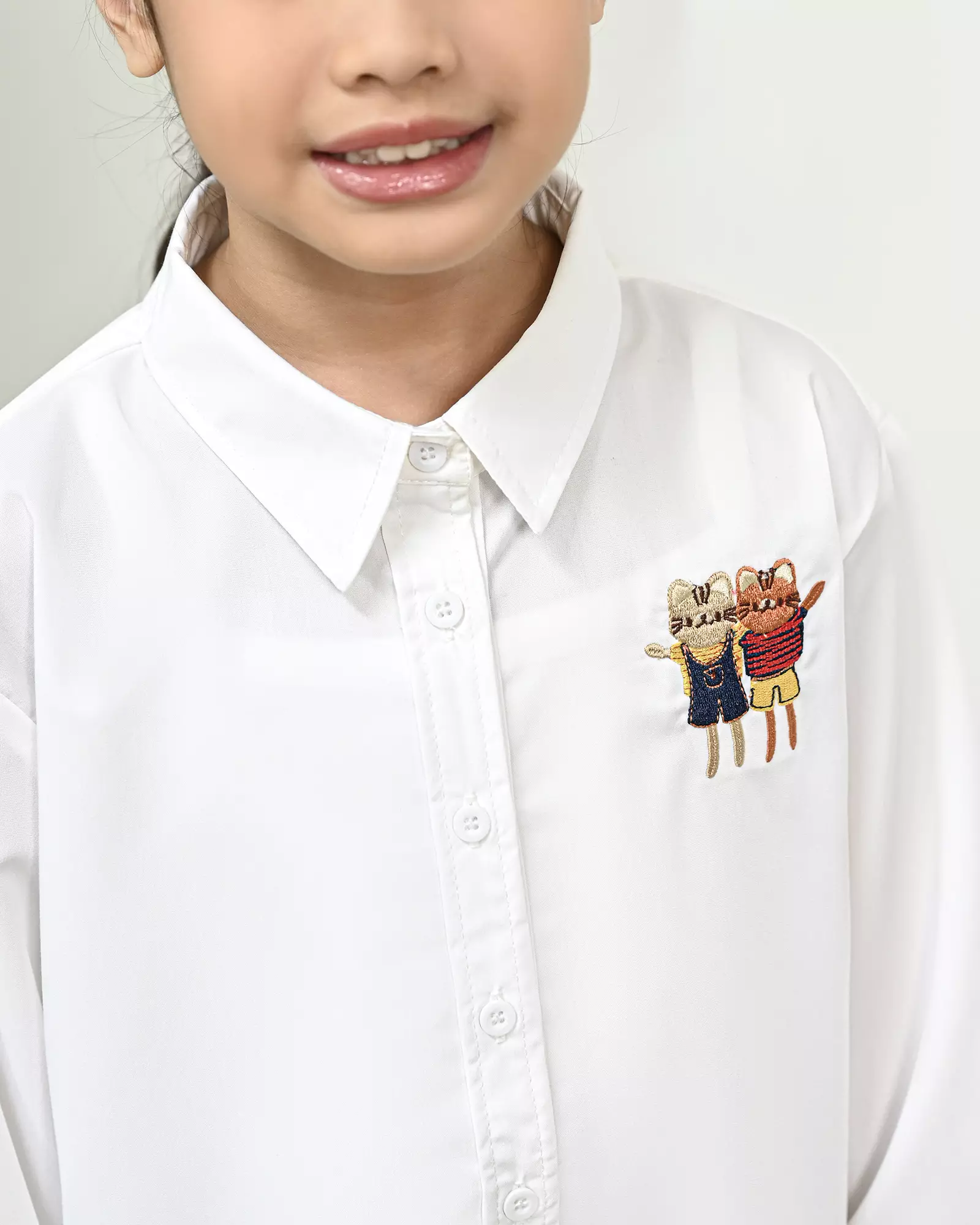 Geulis.id MAPLE SHIRT - White