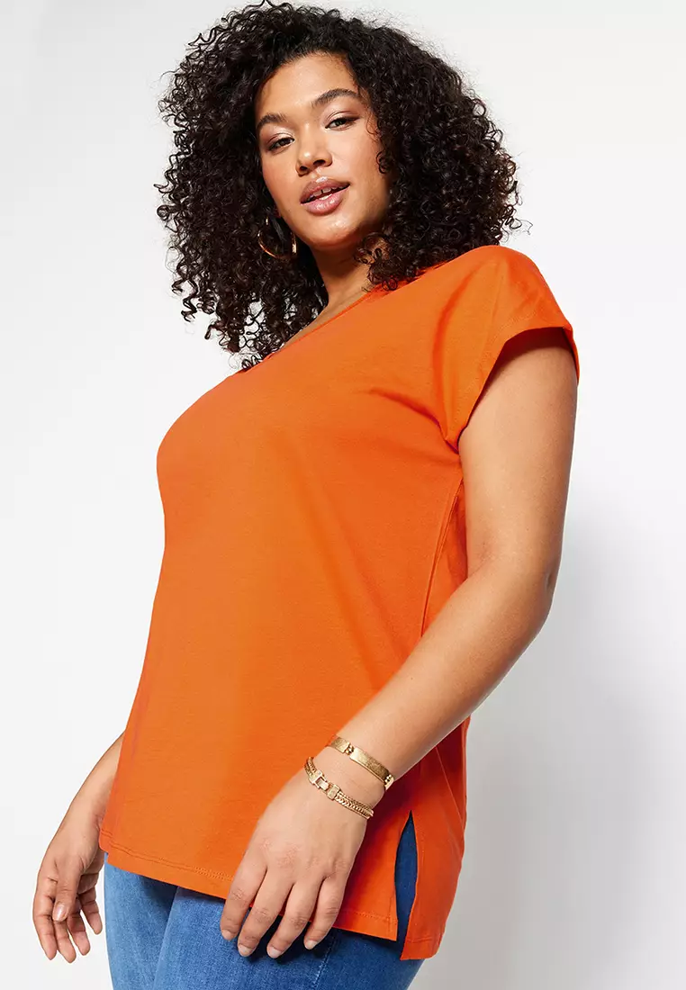 Plus Size V-Neck Slit T-Shirt