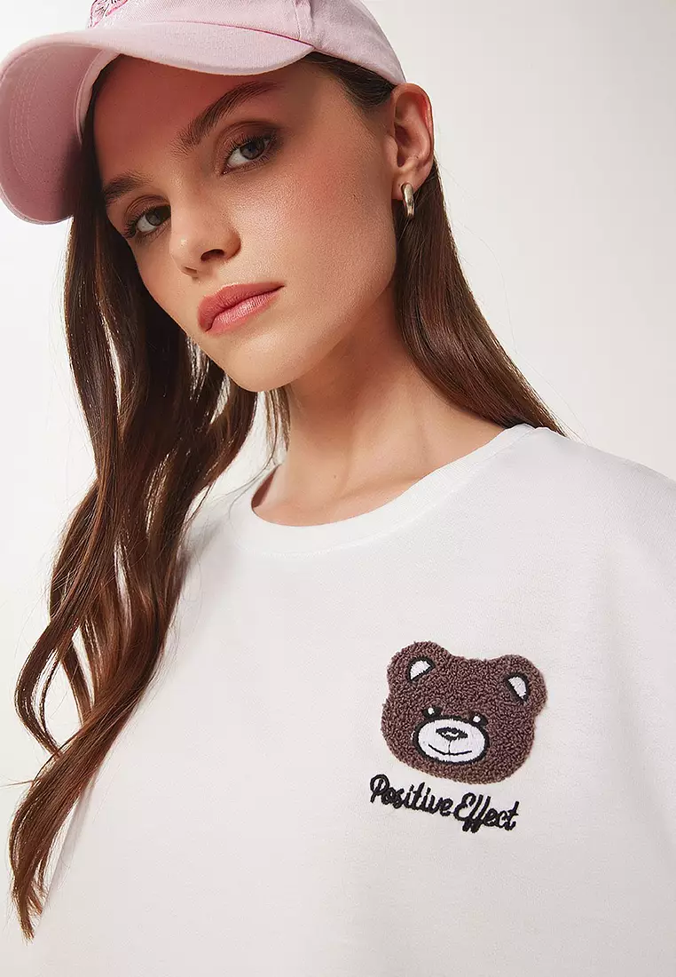 Crew Neck Embroidery T-Shirt