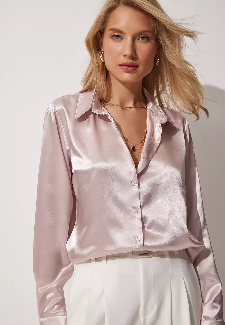 Lightly Draped Satin Surface Shirt