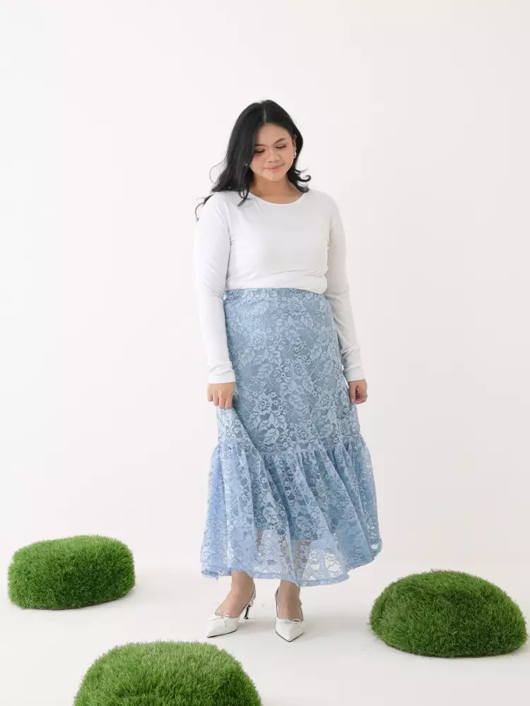 xtramiles Ladies plus size skirt lily lace skirt light blue