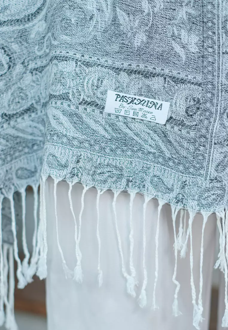 Aksesoris Wanita Reversible Viscose Full Paisley Pattern Pashmina Shawl Syal Wanita Misty Silver