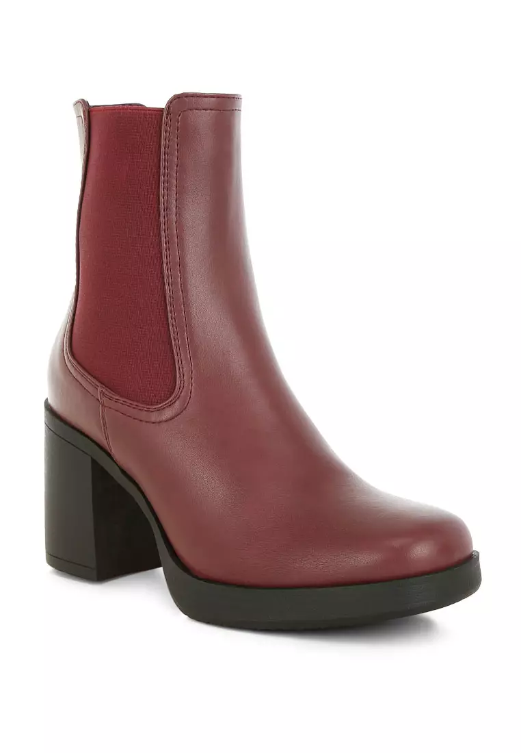 Faux Leather Chelsea Boots In Burgundy