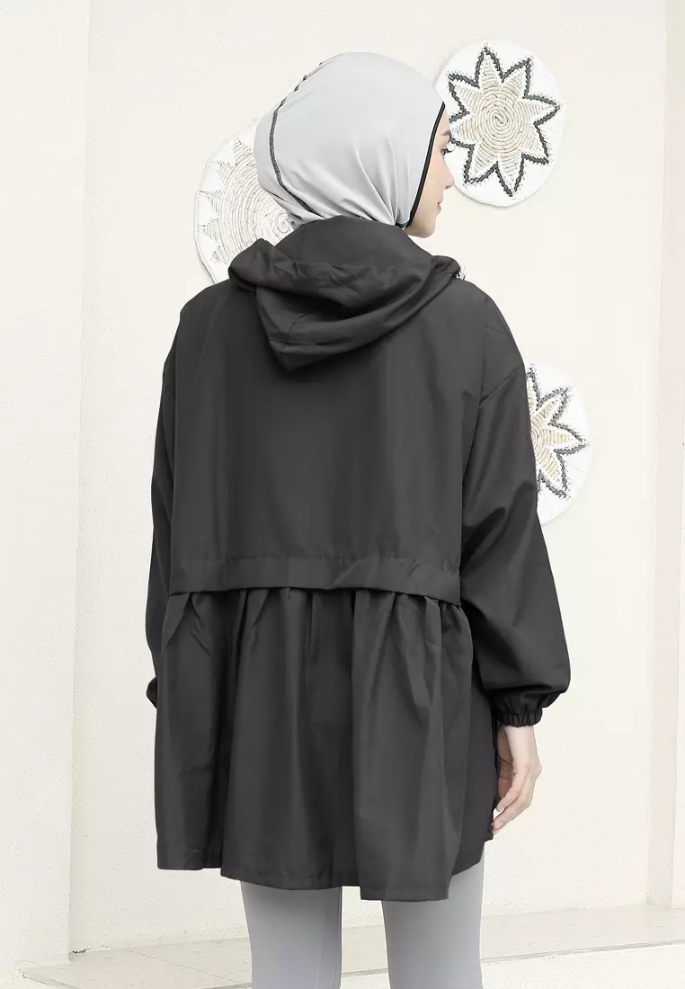 Zelena - Archie Sports Jacket | Jaket Olahraga Wanita Ruffle - Black