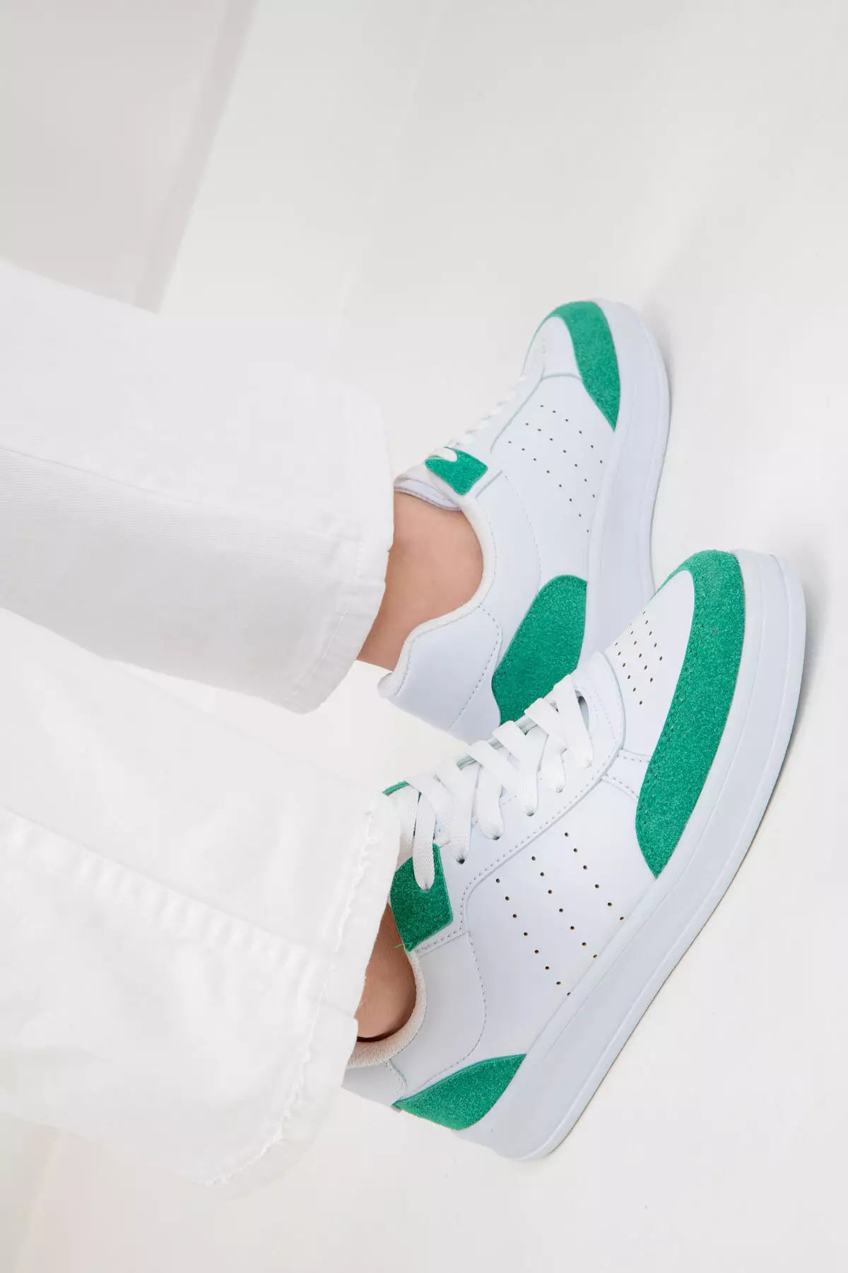 White-Green Women's Sneakers 20359