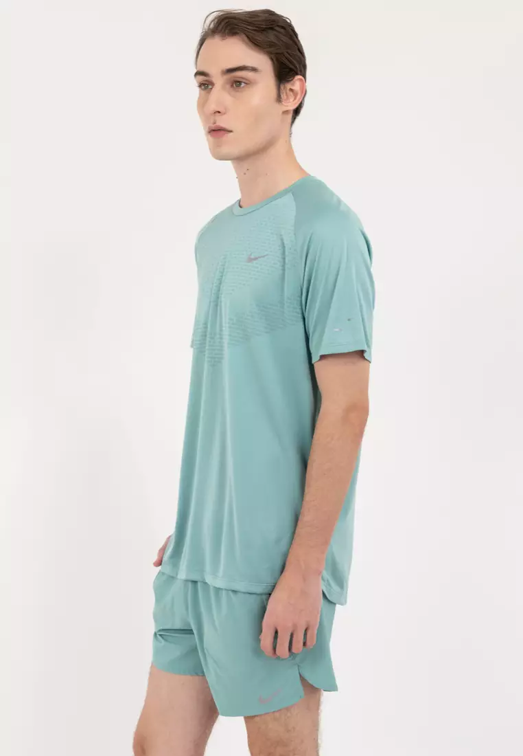 Dri-Fit Advantage Stride Short Sleeve Top