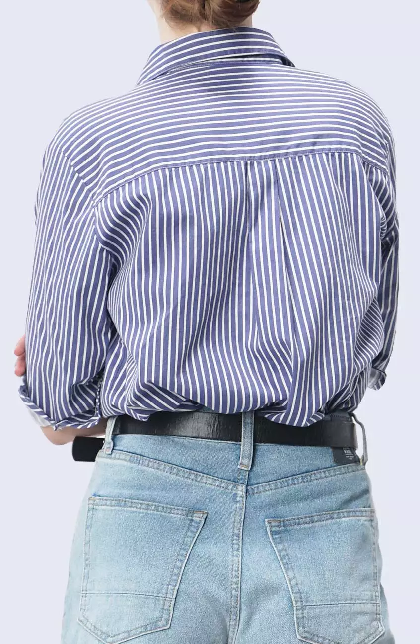 Kemeja Wanita Nadya Blue White