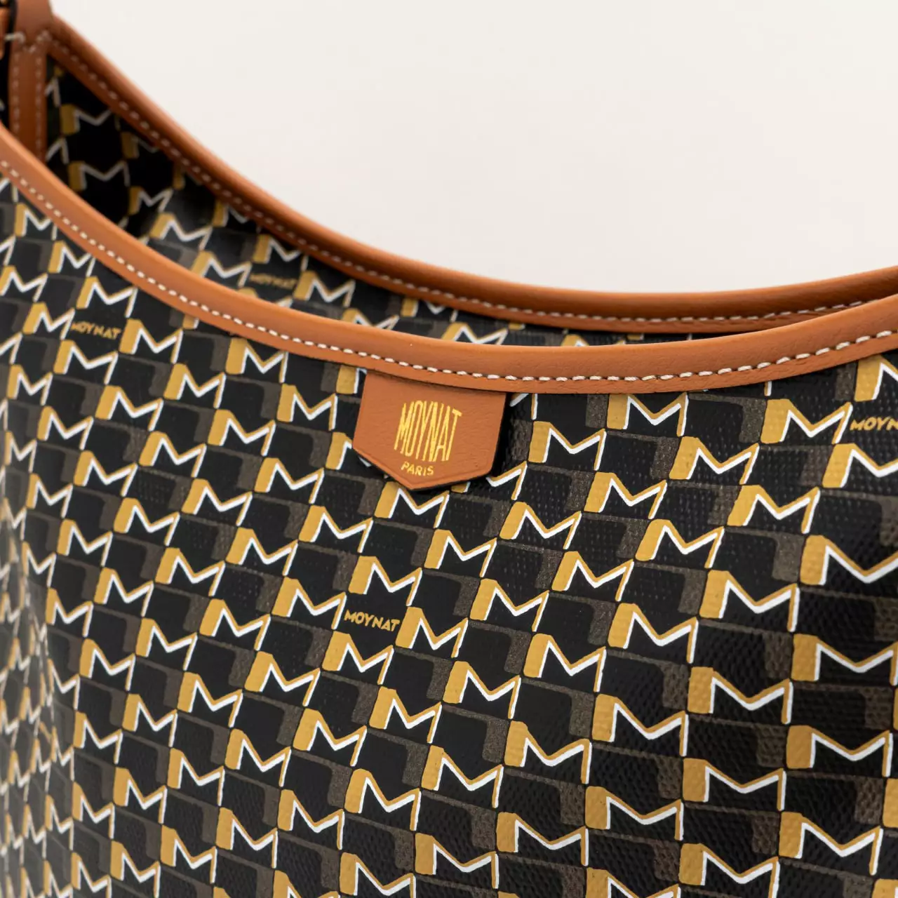 M Hobo Bag Black Tan