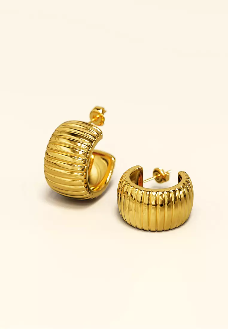 Ridged Hoop Gold layered Stud Earrings