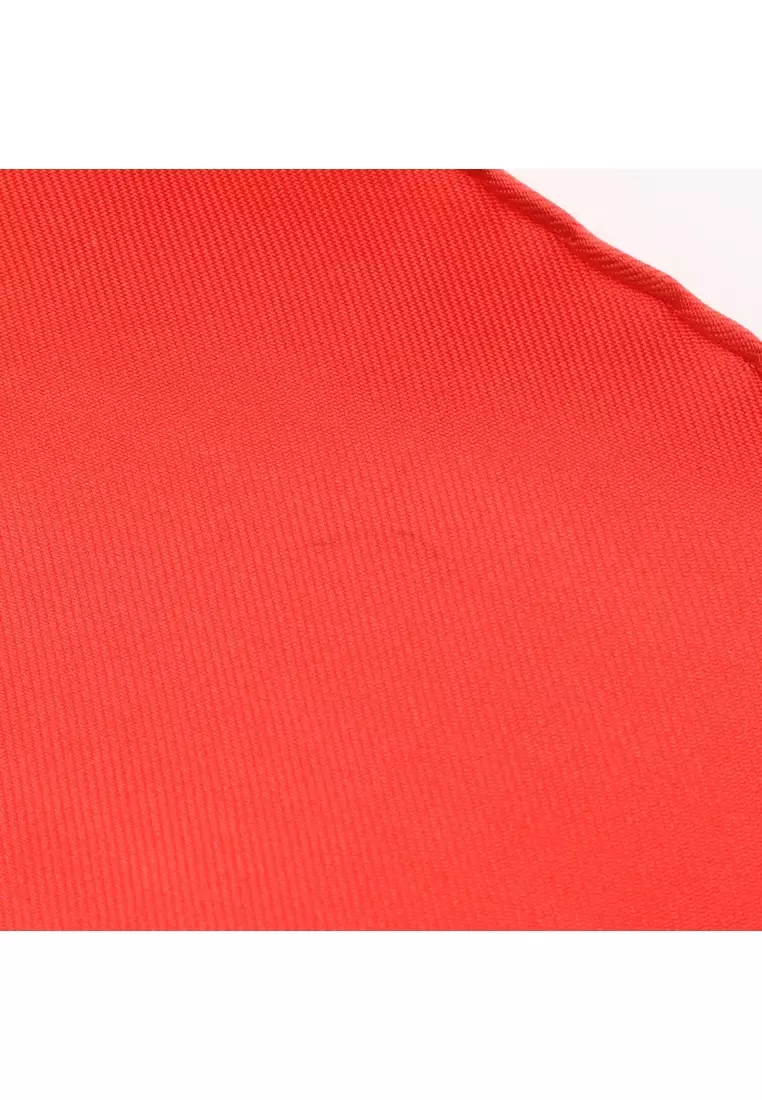 Pre-Loved Hermès carres 90 LE MONDE DU POLO scarf silk green Red multicolor