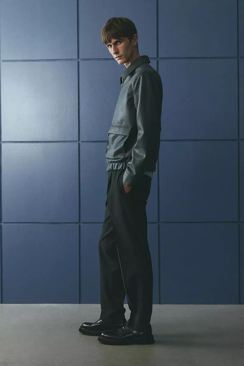 Regular Fit Crease-leg trousers