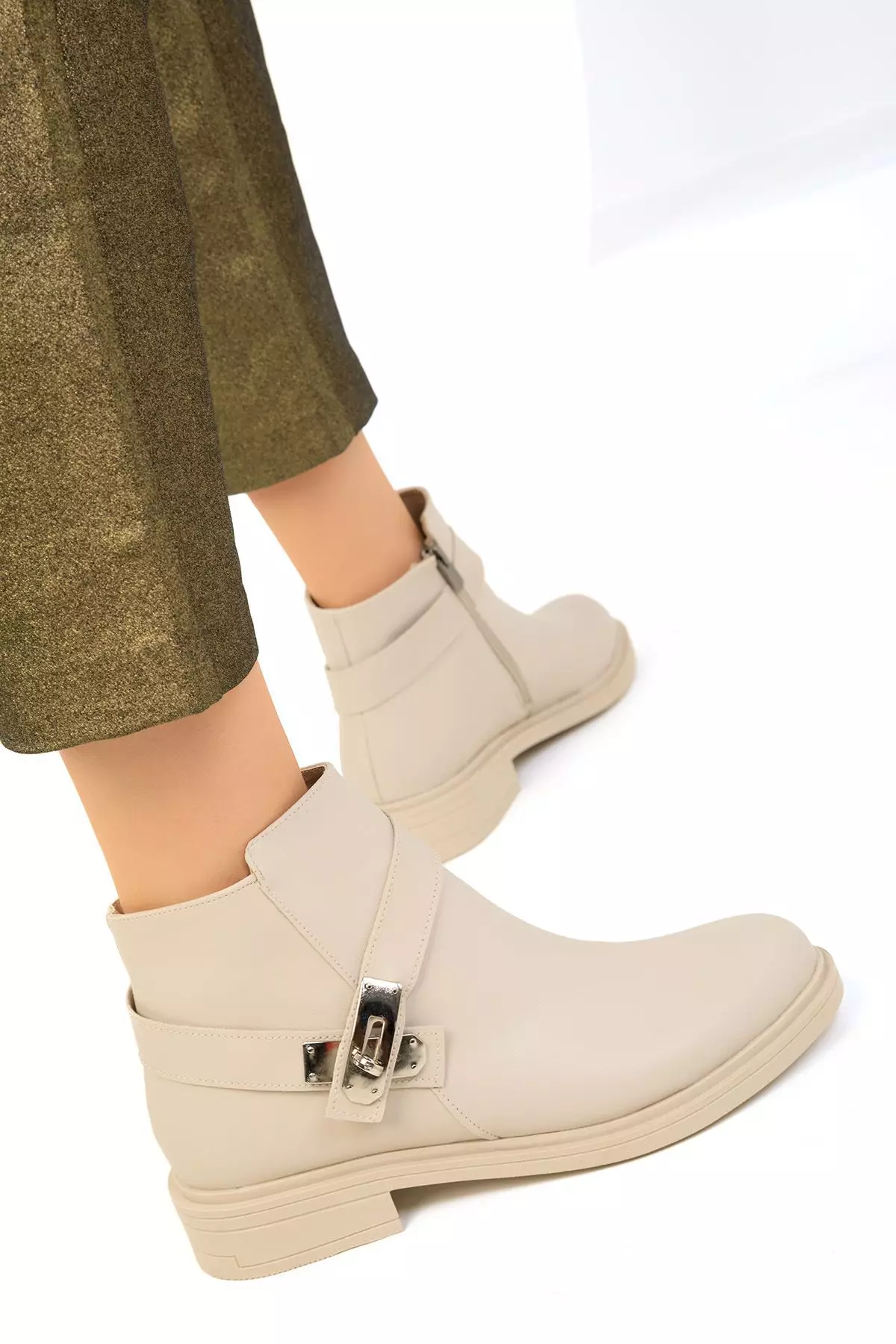 Discount on Soho  shoes - SKU: Cross Strap Flat Ankle Boots