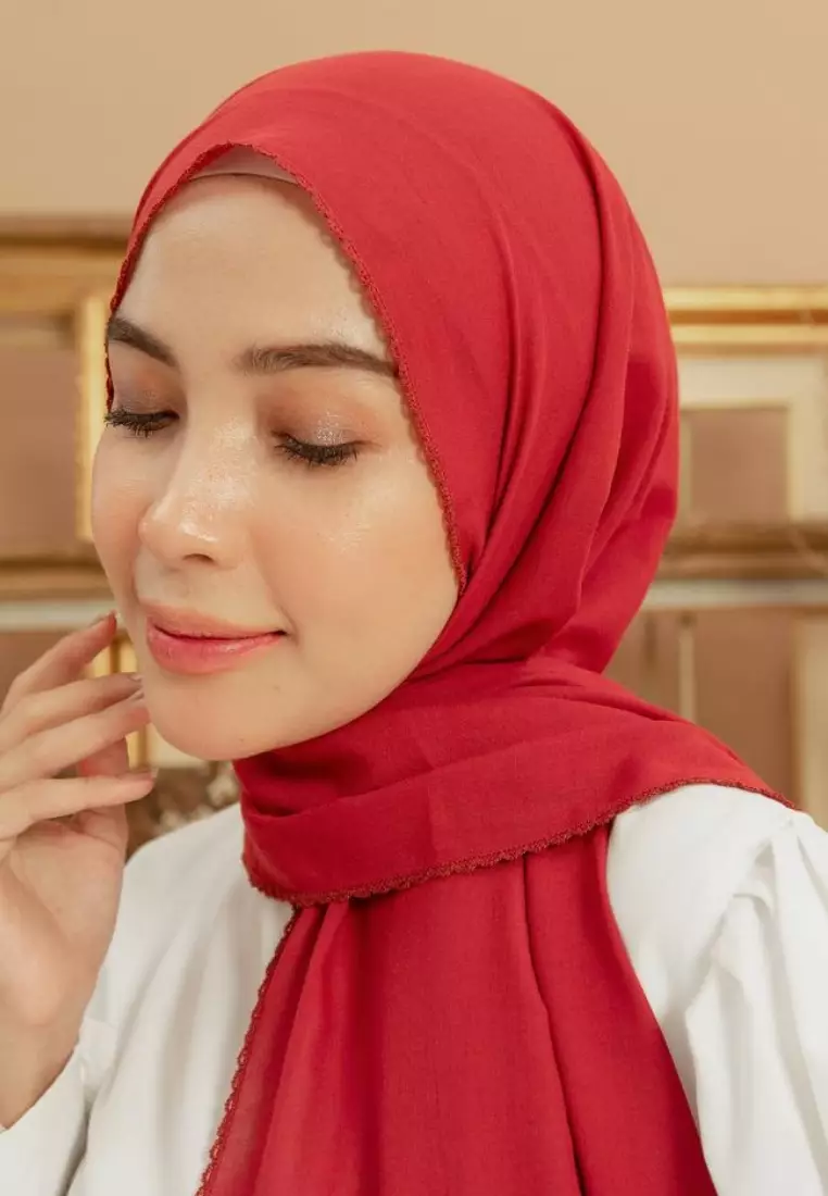 Embroidery Signature Shawl Maroon