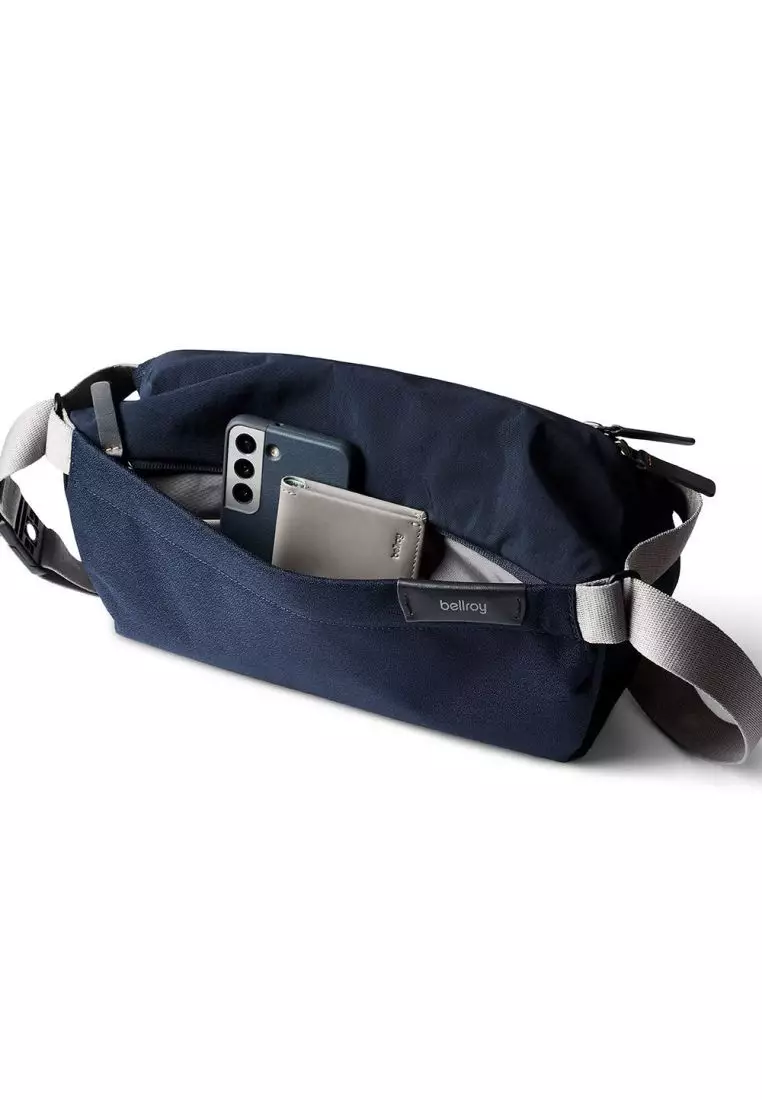 Bellroy Sling - Navy