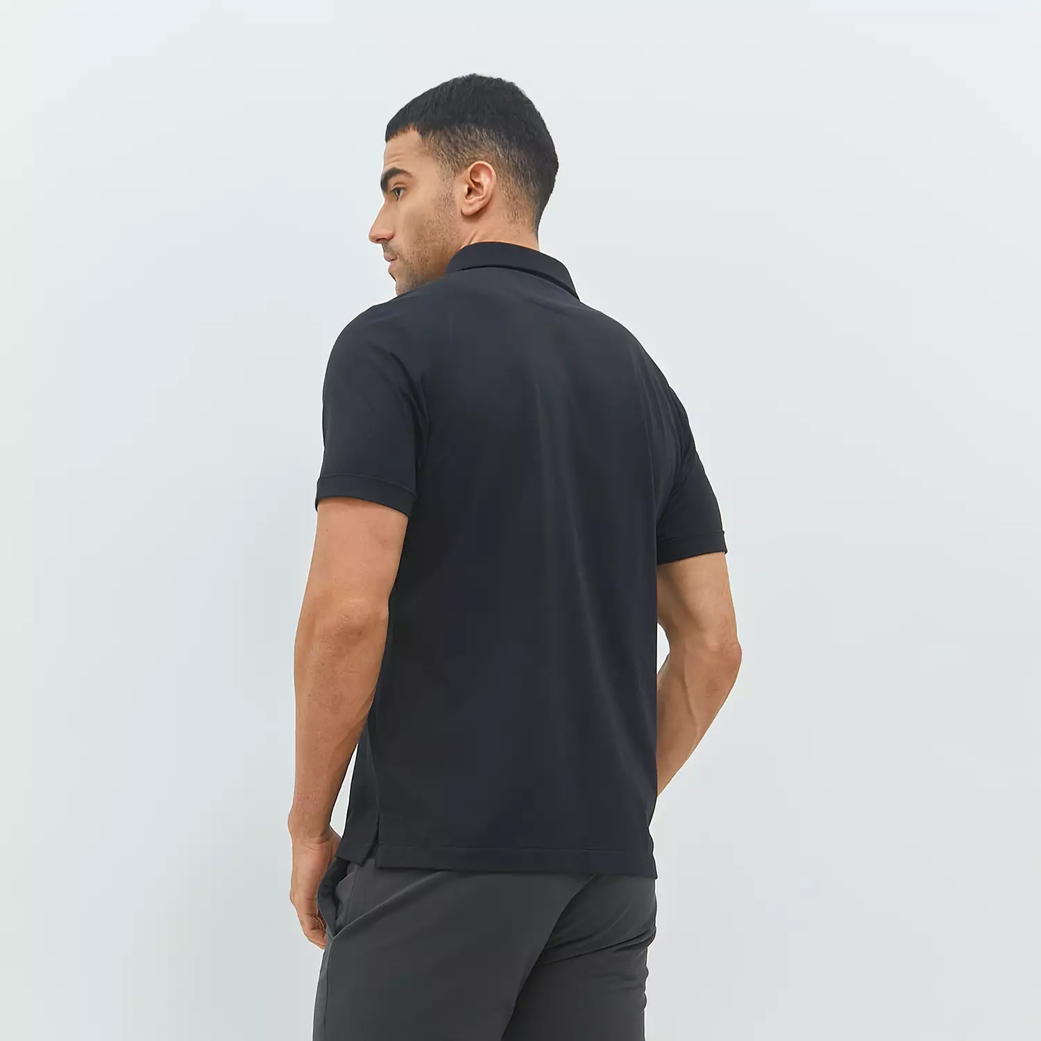 Jobb Endive Kemeja Pria Lengan Pendek Slim Fit Hitam Warna Black