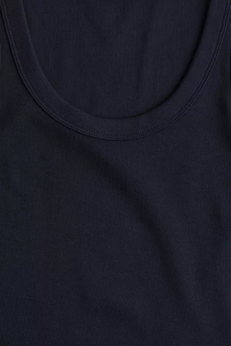 Fitted vest top