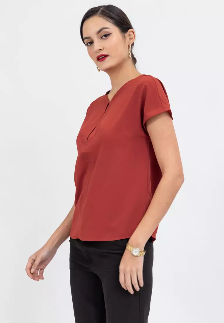 DIANY Keyhole Front Top