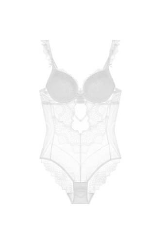 W.Excellence white Premium White Lace Lingerie Set (Bra and Underwear) FAC32US60CA315GS_1