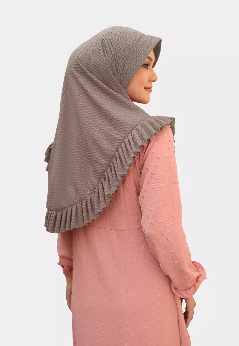 Cotton Bee - Sabeen Bergo Ruffle | Hijab Instan | Bergo Pad | Daily Hijab - Latte Oat