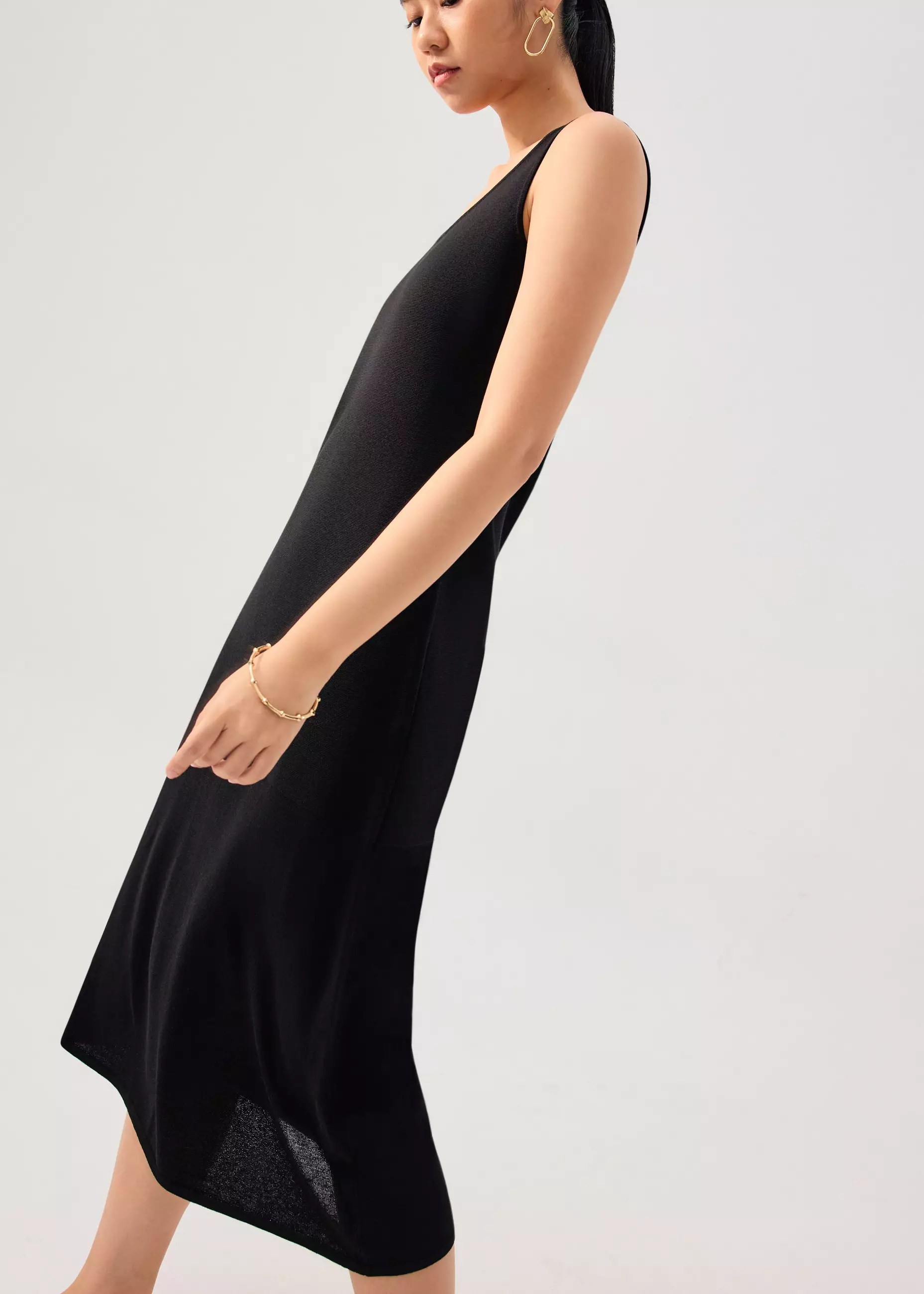 Jual Love, Bonito Dress Wanita - Reversible Sheer Knit Column Midaxi Dress  Original 2026 | ZALORA Indonesia