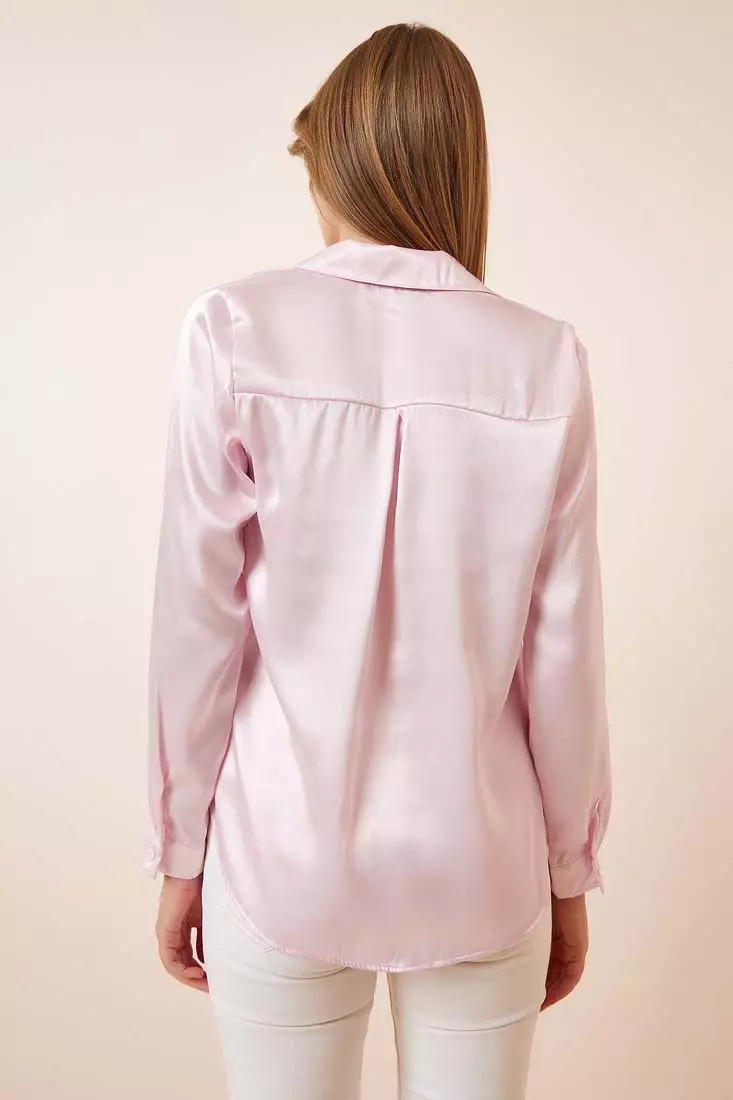 Slightly Flowing Satin Shirt