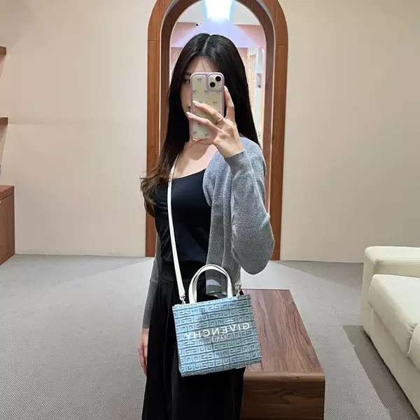 Tas GIVENCHY 4G PATTERN BLUE DENIM TOTE BAG WITH LS MINI 100% ORIGINAL