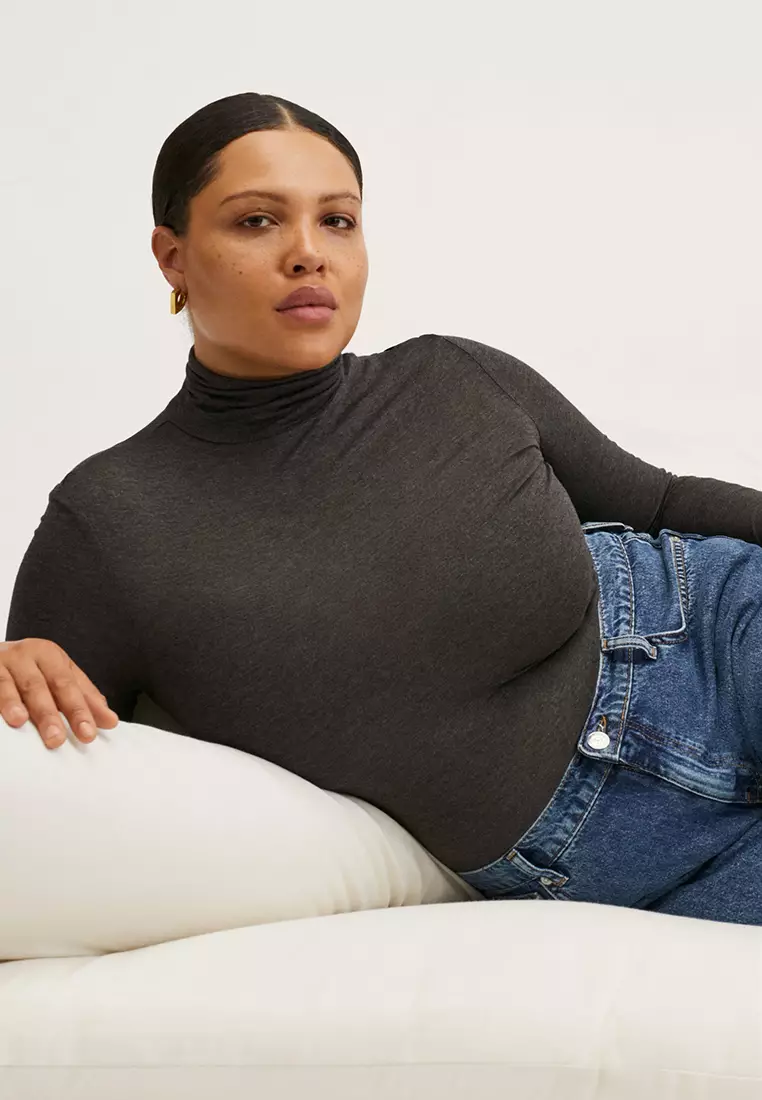 Turtleneck Long-Sleeved T-Shirt