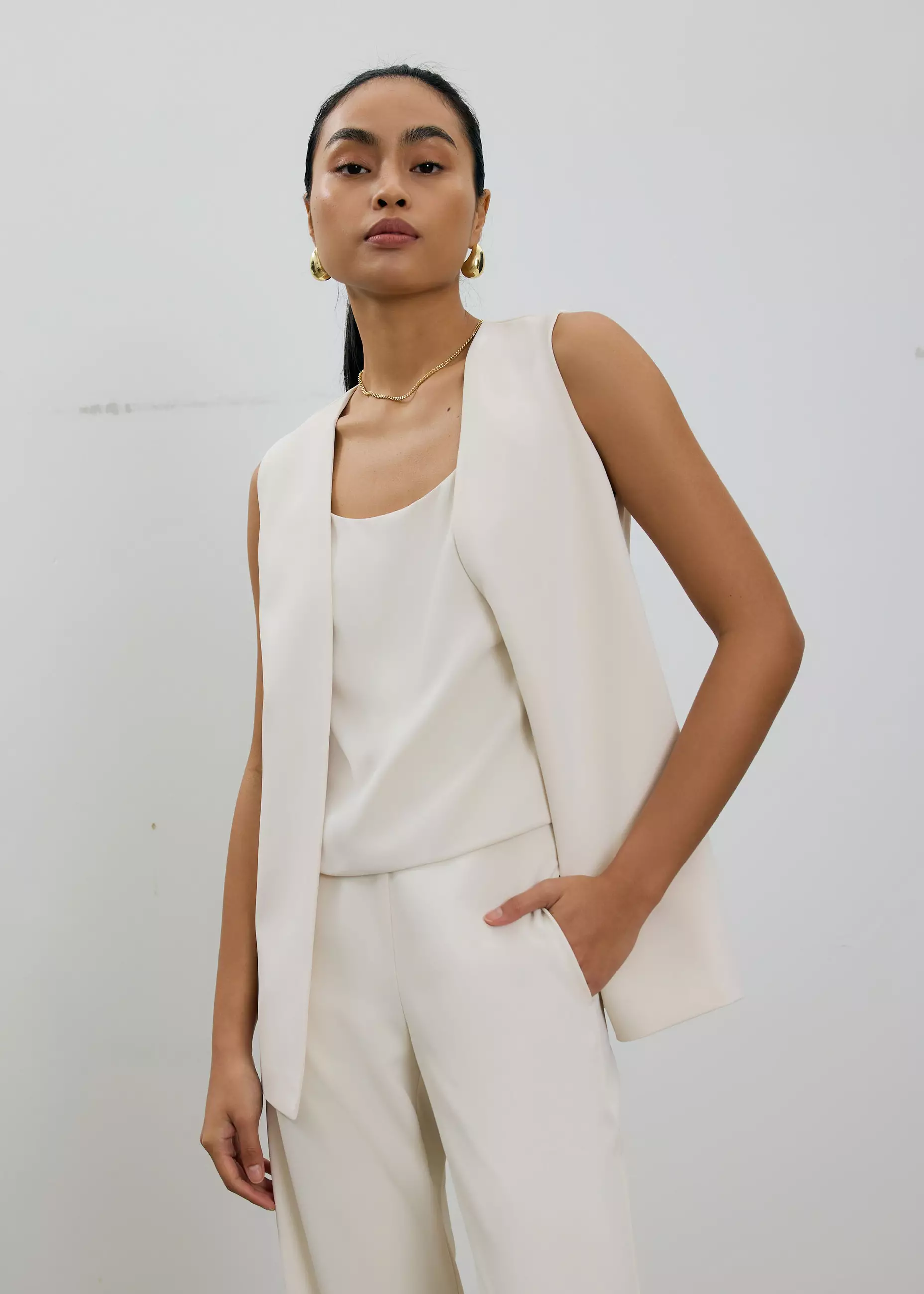 Atasan Wanita - Moira Detachable Tailored Vest Top