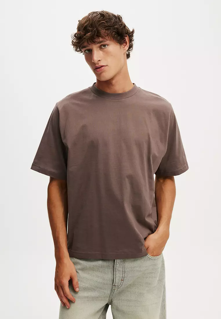 Buy Cotton On Cropped Fit T-Shirt 2025 Online | ZALORA
