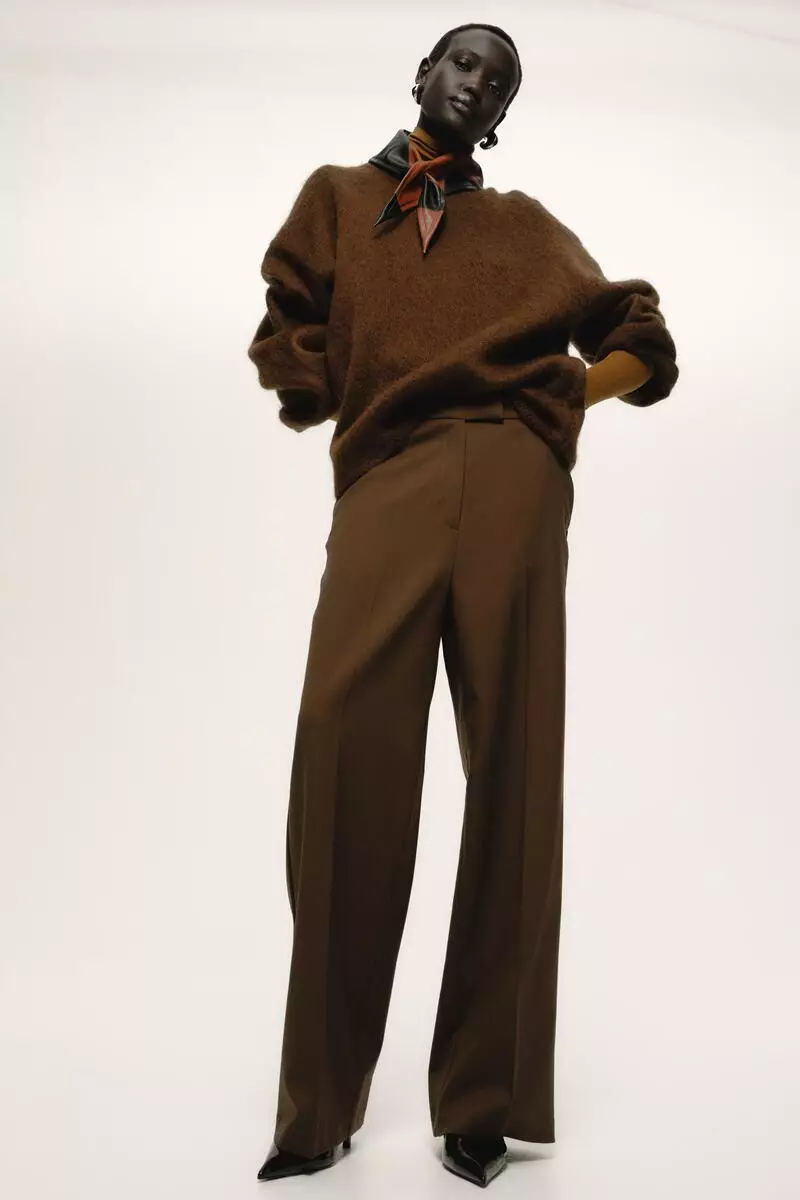 High-waisted tailored trousers