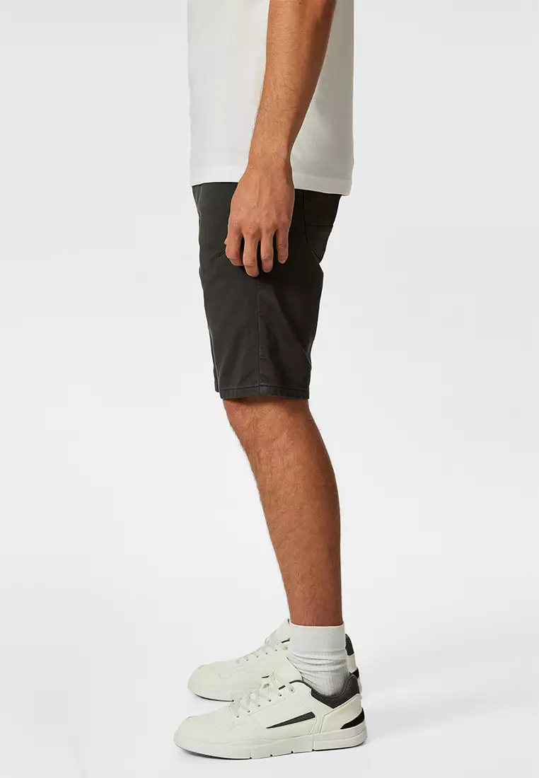 Buy Connor Ellis Short 2026 Online | ZALORA