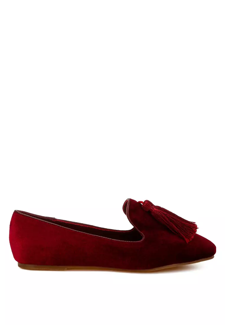 Discount on Rag & CO.  shoes - SKU: Iconic Tassel Detail Velvet Loafers in Burgundy