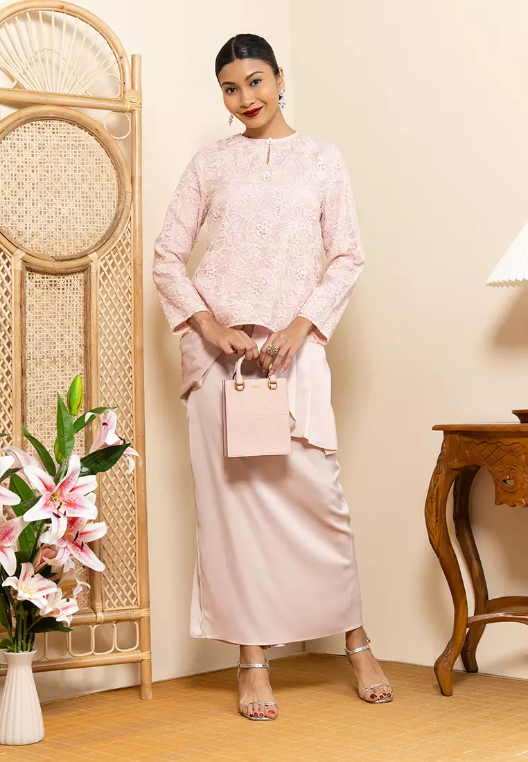 Buy Zalia Embroidery Lace Kurung Kedah Set Online ZALORA Malaysia