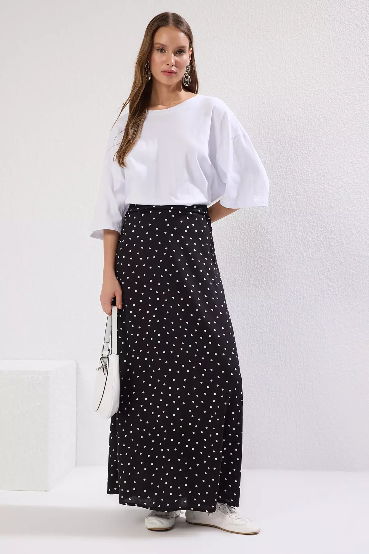 MODEST Printed Skirt