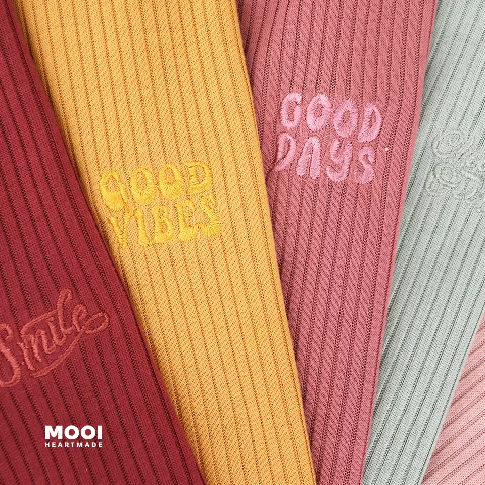 Mooi Atasan Anak Turtle Neck Top - Rye Grass