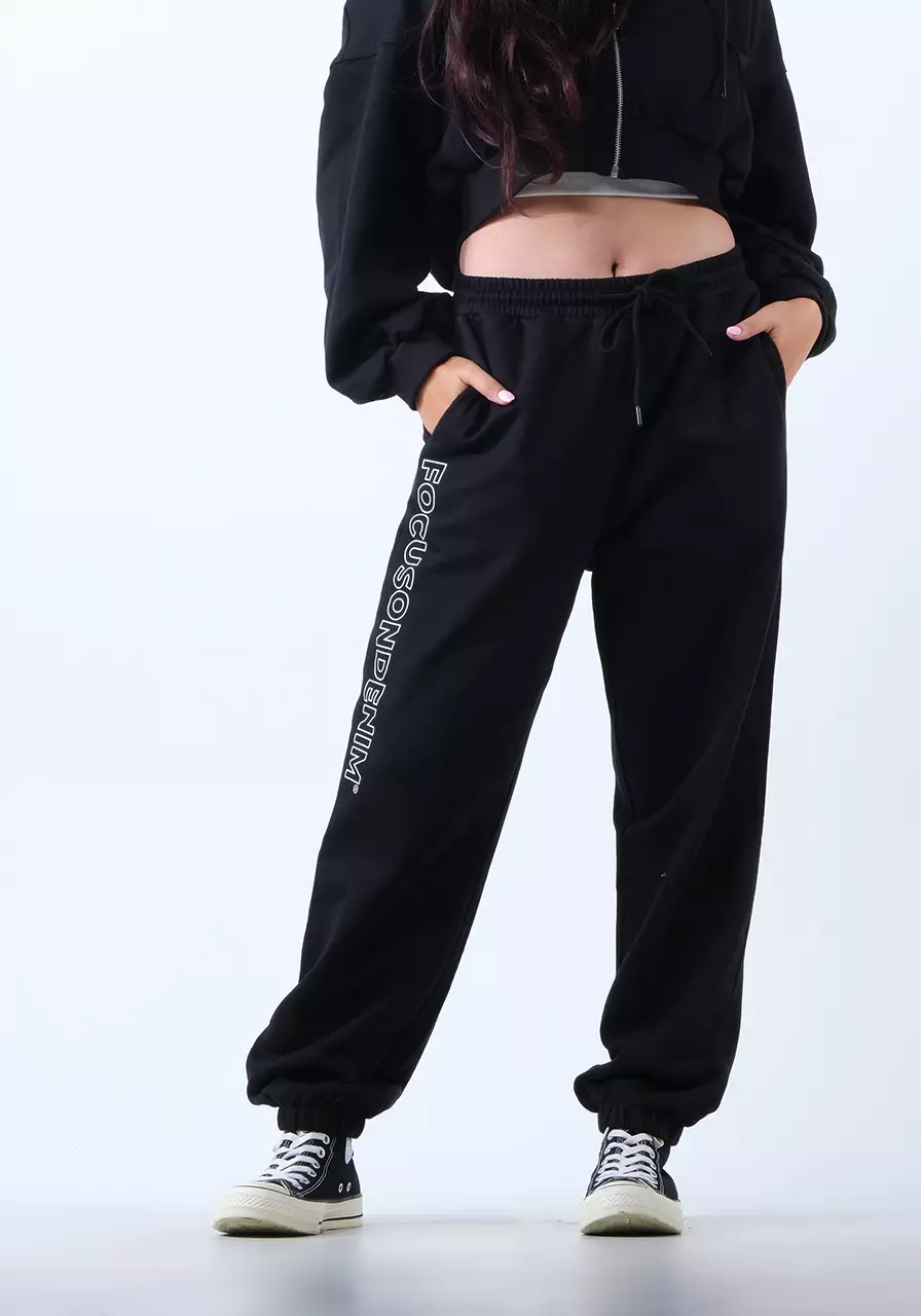 Celana Joger Wanita Dilly Black