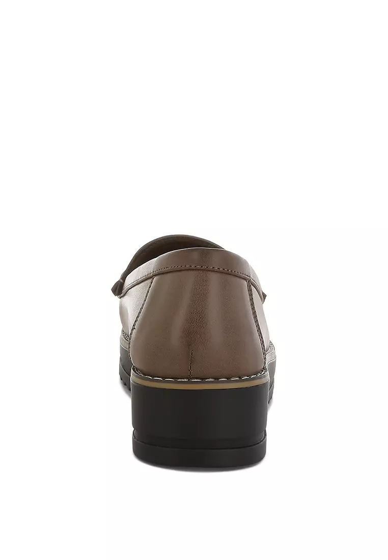 Sepatu Nubuck Berpohon dalam warna Taupe