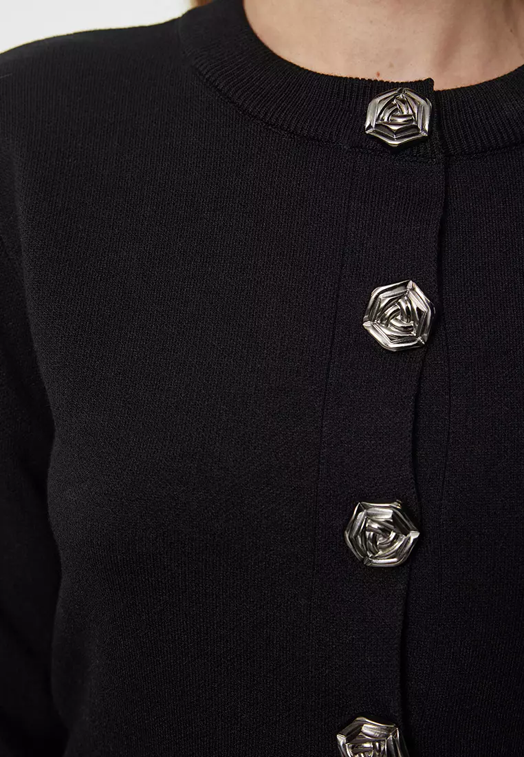 Black Yarn/Special Yarn Crop Rose Button Detail Jacket-Look Knitted Cardigan TWOAW25HI00110
