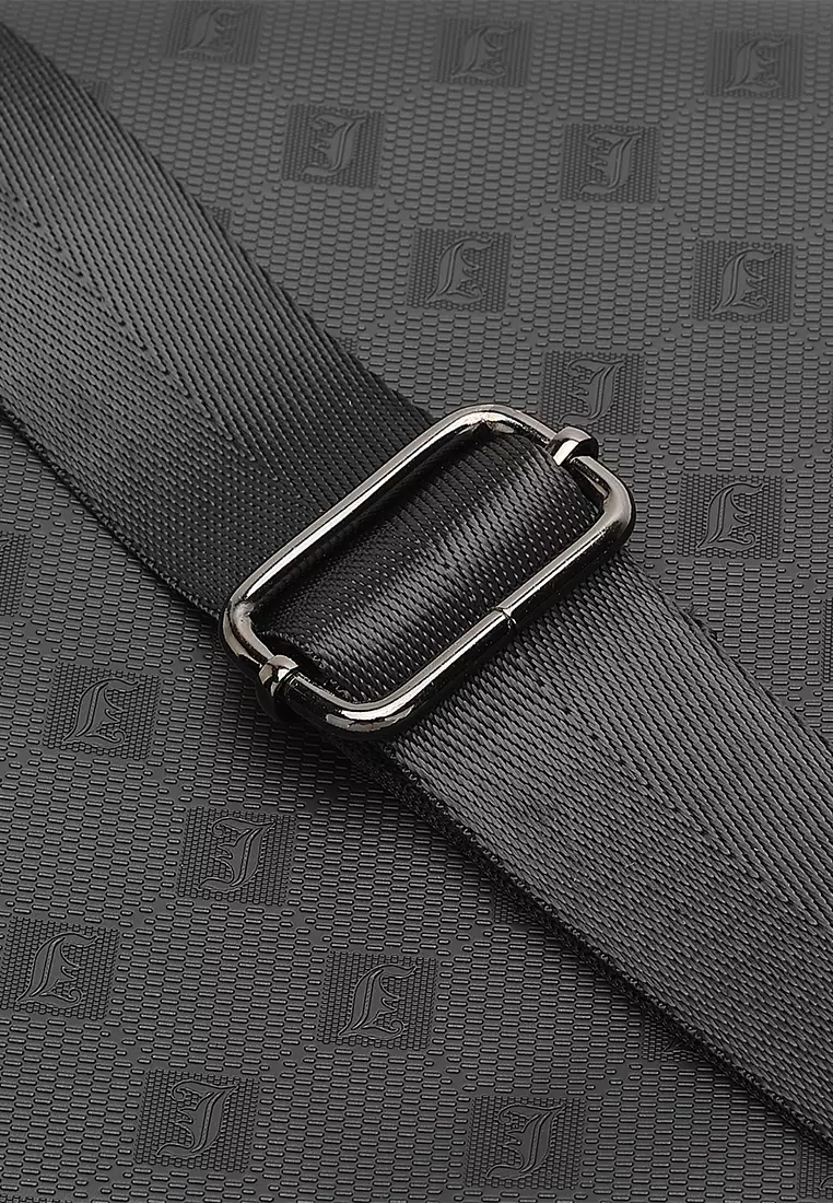 Men's Sling Bag / Crossbody Bag - Black