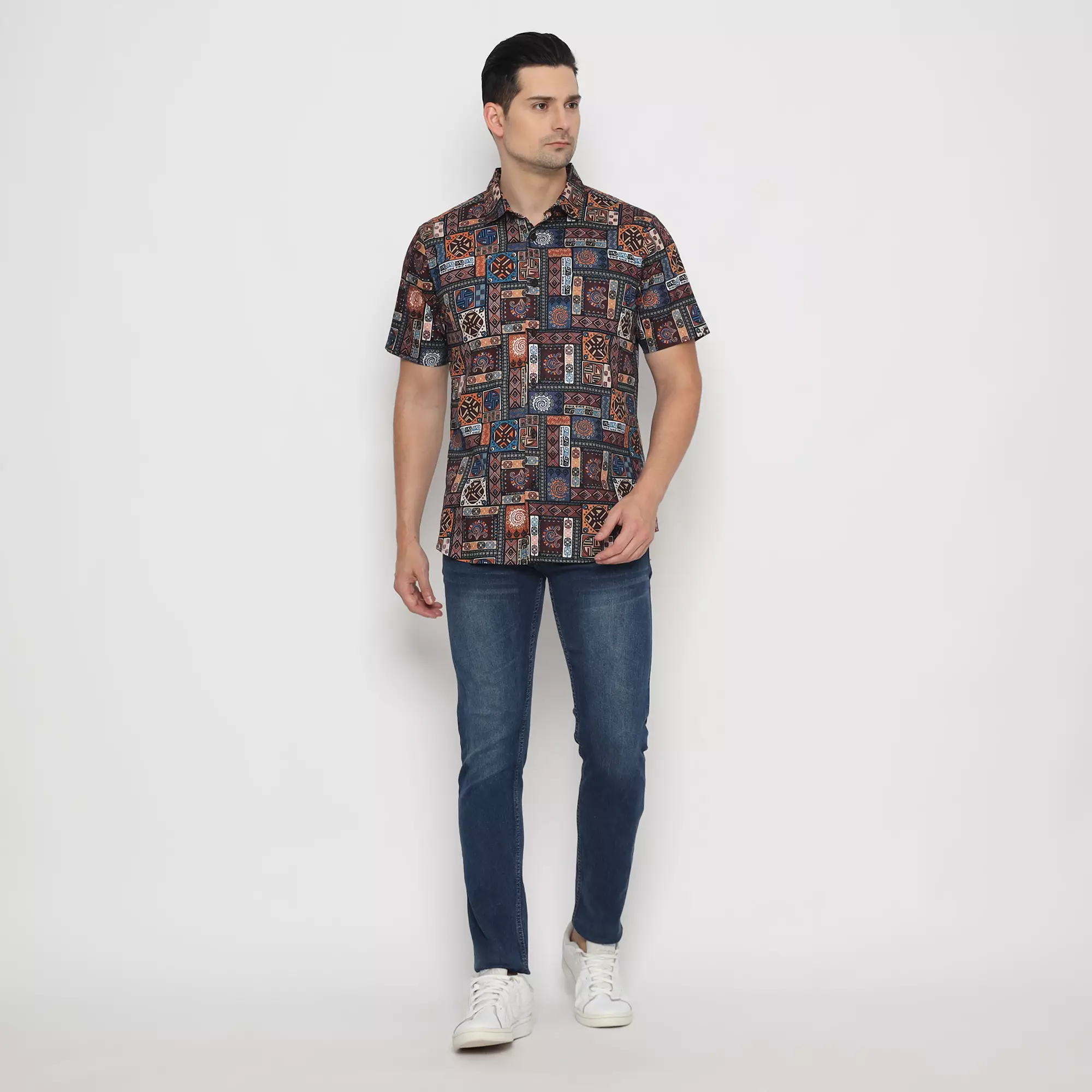 Platini Kemeja Motif Pria Lengan Pendek Katun Coklat 132230